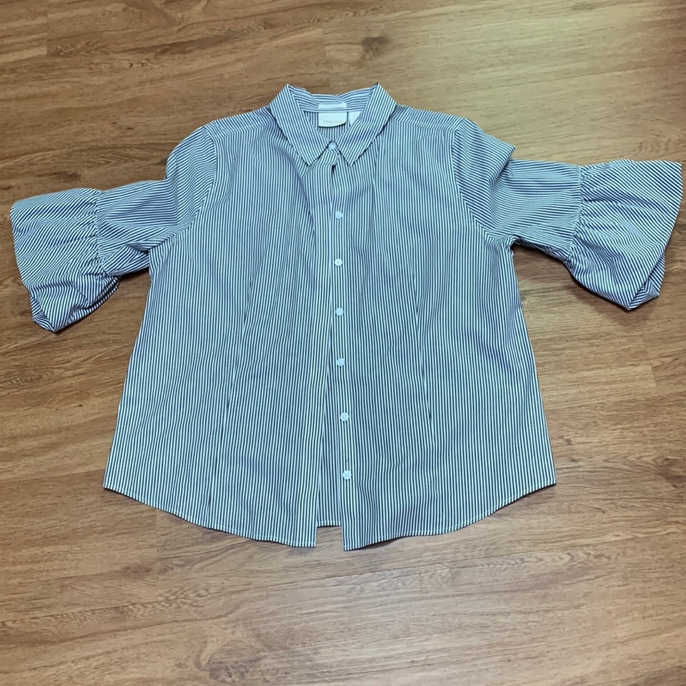 Women’s blouse
